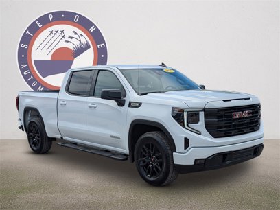 Used 2025 GMC Sierra 1500 Elevation