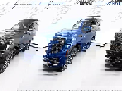 New 2025 GMC Yukon Denali w/ Denali Reserve Package