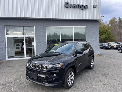 New 2024 Jeep Compass Latitude w/ Sun and Sound Group