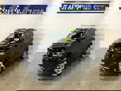 Used 2021 Volvo XC40 T5 Momentum