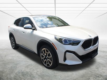 New 2025 BMW X2 xDrive28i w/ Premium Package
