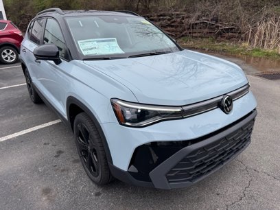 New 2025 Volkswagen Taos SE