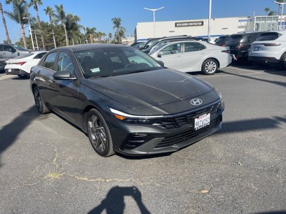 Certified 2024 Hyundai Elantra SEL w/ Convenience Package