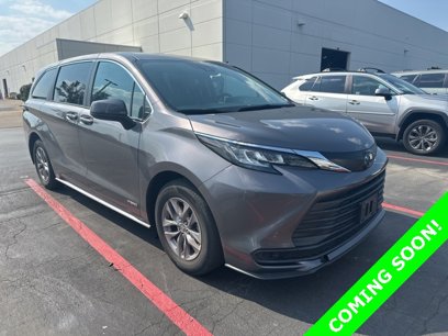 Used 2021 Toyota Sienna LE