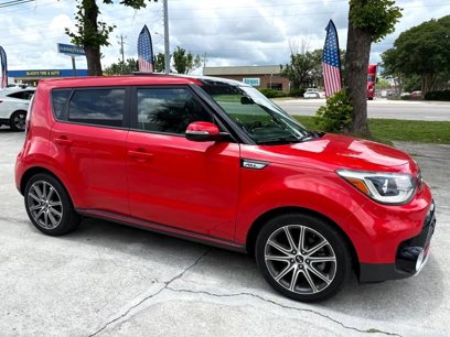 Used 2018 Kia Soul ! w/ Tech Package