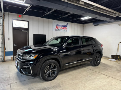 Used 2021 Volkswagen Atlas Cross Sport SE w/ Panoramic Sunroof Package