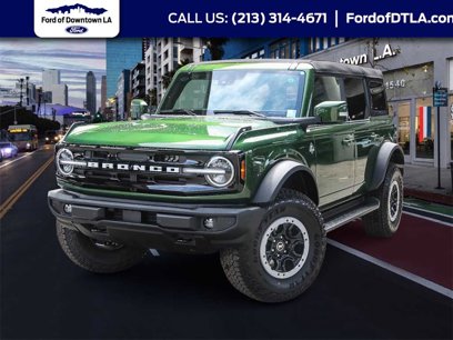 New 2025 Ford Bronco Outer Banks w/ Sasquatch Package