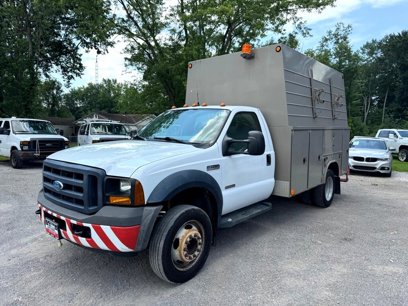 Used 2006 Ford F450 2WD Regular Cab Super Duty