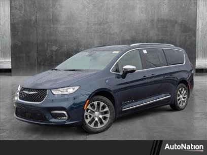 New 2025 Chrysler Pacifica Pinnacle