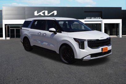 New 2025 Kia Carnival