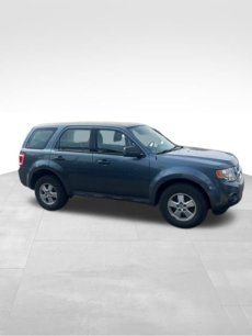 Used 2010 Ford Escape XLS