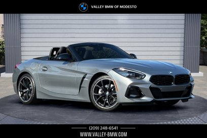 New 2025 BMW Z4 sDrive30i w/ Premium Package