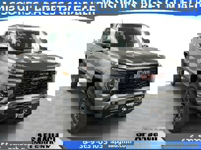 New 2025 GMC Canyon Elevation w/ Convenience Package