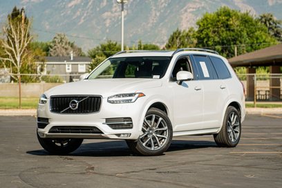 Used 2017 Volvo XC90 T6 Momentum w/ Vision Package