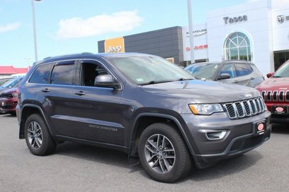 Used 2018 Jeep Grand Cherokee Laredo
