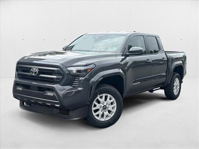 New 2025 Toyota Tacoma SR5