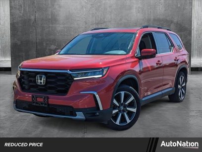 Certified 2025 Honda Pilot Touring