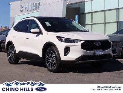 New 2025 Ford Escape SE w/ Class II Trailer Tow Package