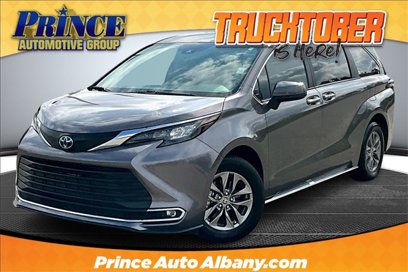 Used 2024 Toyota Sienna XLE