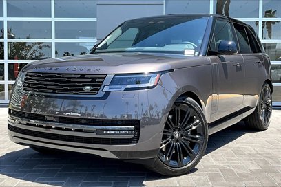 New 2025 Land Rover Range Rover SE