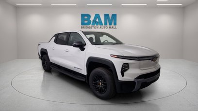 New 2025 Chevrolet Silverado EV LT