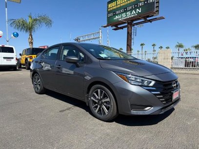 New 2025 Nissan Versa SV w/ Trunk Package
