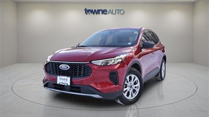 Used 2025 Ford Escape Active w/ Cold Weather Package