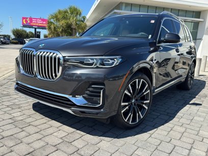 Used 2021 BMW X7 xDrive40i w/ Premium Package 2