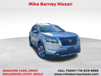 Used 2023 Nissan Pathfinder SL
