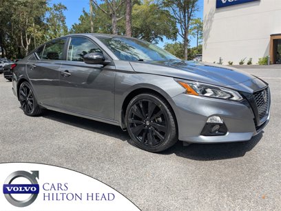 Used 2022 Nissan Altima 2.5 SR w/ Midnight Edition Package