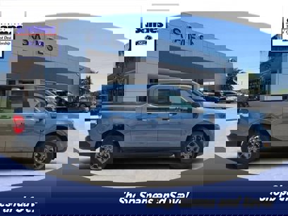 New 2025 Ford Maverick XLT