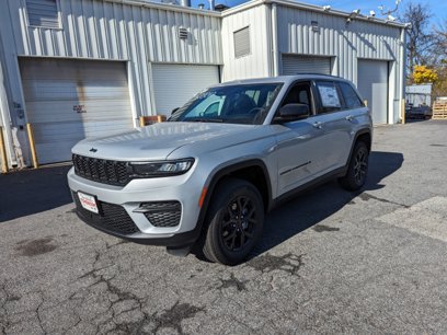 New 2025 Jeep Grand Cherokee Altitude
