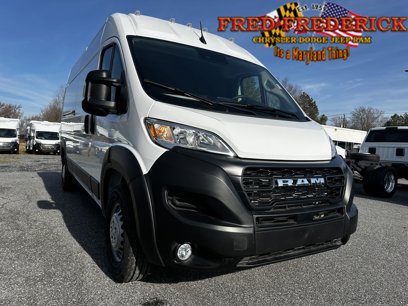 New 2024 RAM ProMaster 2500 w/ Convenience Group