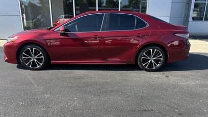 Used 2018 Toyota Camry SE