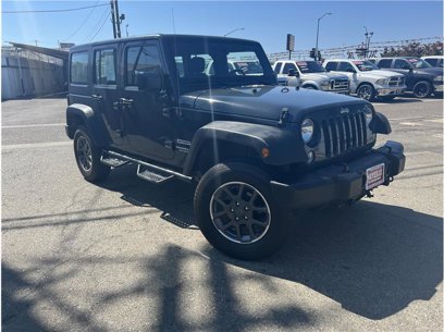Used 2017 Jeep Wrangler Unlimited Sport w/ Connectivity Group