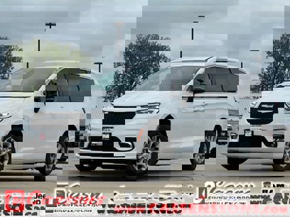 New 2025 Chrysler Pacifica Select