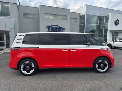 New 2025 Volkswagen ID. Buzz Pro S