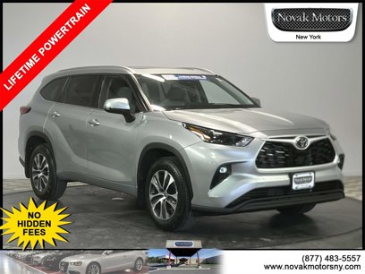 Used 2022 Toyota Highlander XLE