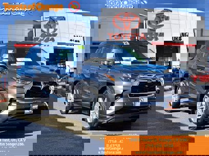 Certified 2023 Toyota Highlander LE