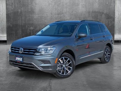 Used 2021 Volkswagen Tiguan SE w/ Panoramic Sunroof Package