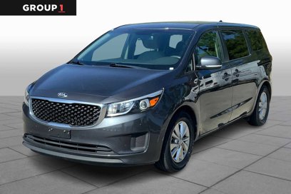 Used 2017 Kia Sedona LX