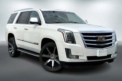 Used 2017 Cadillac Escalade Luxury