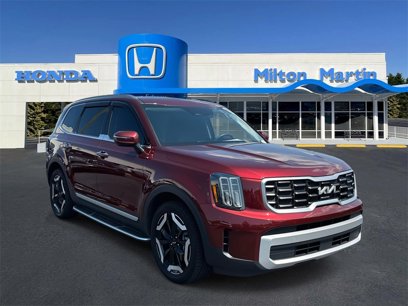 Used 2023 Kia Telluride S w/ S Sunroof Package
