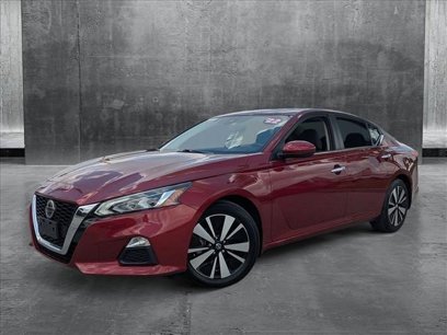 Used 2022 Nissan Altima 2.5 SV