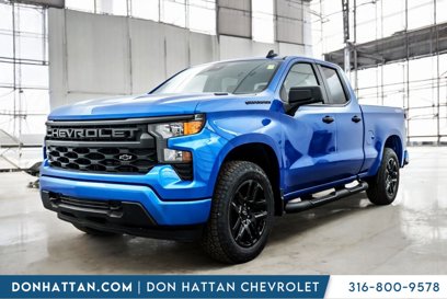 New 2025 Chevrolet Silverado 1500 Custom w/ Turbomax Blackout Package