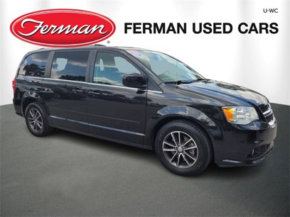 Used 2017 Dodge Grand Caravan SXT w/ Driver Convenience Group
