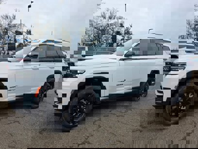 New 2025 Jeep Grand Cherokee L Altitude