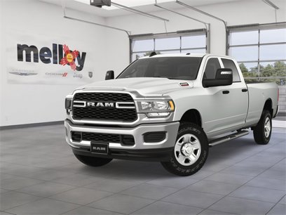 New 2023 RAM 2500 Tradesman w/ Chrome Appearance Group
