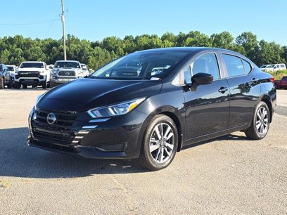 Used 2024 Nissan Versa SV w/ Trunk Package