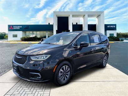Used 2021 Chrysler Pacifica Touring-L